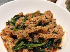 -俭寨大盘鸡·手抓肉·烧烤新疆菜(乌苏路店)