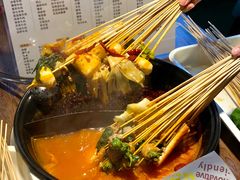 -签多多串串香火锅