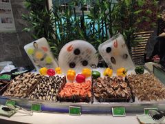 -亚洲国际大酒店·云顶阁旋转自助餐厅