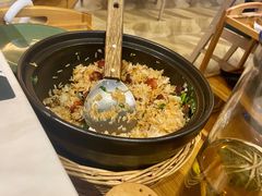 广式腊味煲仔饭-狐狸爱上椰子鸡(金地广场店)