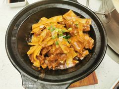 -肥仔文澳门猪骨煲(南京西路店)