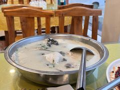 -雪湖煜辰鱼头老店(雪野湖店)