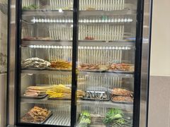-粉八·云南米线·建水烧烤(常熟路店)