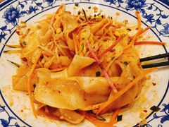 油泼扯面-陕味食族油泼面·小炒盖码面(双榆树店)