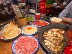 -萍姐火锅·公路夜市(武汉首店)