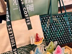 -星巴克(南宁民歌湖店)