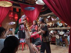 -老滇山寨•云南特色菜•地方菜•民族风情歌舞表演(金碧店)