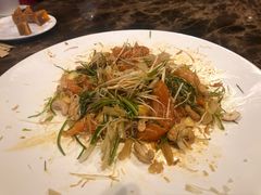 -景月阁空中食府(希尔顿酒店)