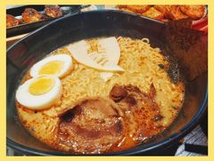 日式酸辣豚骨面-红尘酒肉小馆