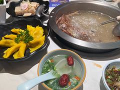 -马家斑.鲜鱼火锅(松湖万科店)