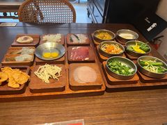 -银米·云南传统过桥米线(双廊黑金冠店)