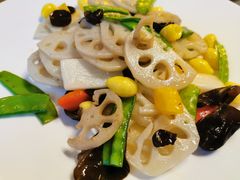 -拾溪餐厅·包厢(杭州千禧度假酒店)
