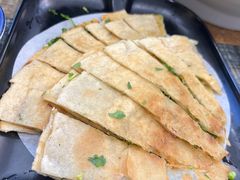 小鱼锅贴-八张桌子(老店)