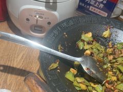 -聚鑫朋酸菜肥肠(文艺路口店)