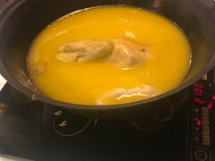 -鲜入围煮花胶鸡海鲜火锅