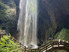 -龙水峡地缝景区