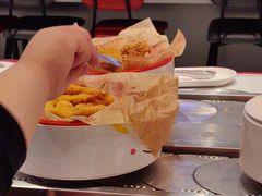 -龍歌自助小火锅(芝罘万达店)
