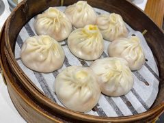 蟹粉小笼包-馋三尺蟹粉小笼(人民广场店)