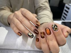 -桃色美甲沙龙