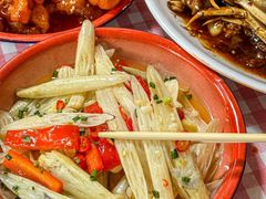-捌贰虾蟹·江湖菜馆(江汉路店)
