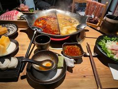 -湊湊火锅·茶憩(杭州湖滨银泰in77店)
