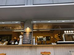 -三勾JJJ Burger&Coffee(梅溪湖店)