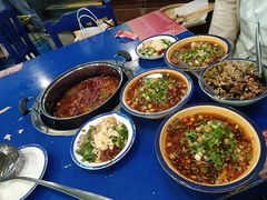 -马路边边串串香形象店(磐石路店)