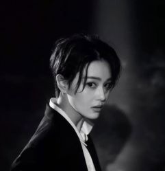 -变画·发型STUDIO