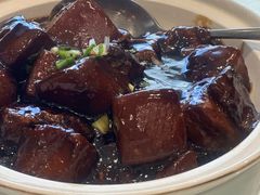 老上海红烧肉-巷子里小酒馆(繁荣路店)