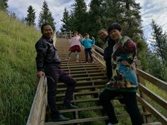 -江布拉克景区怪坡停车场