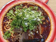 -刘二姐襄阳牛肉面(鸟巢店)