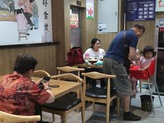 大堂-三好食堂(煎饺·馄饨·肉饼米线·盛世广场店)