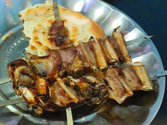-烤肉小伙烤肉店