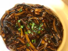 黑椒啤酒鳝丝-乾园风尚五大道