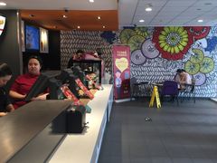 -麦当劳(南京路2店)