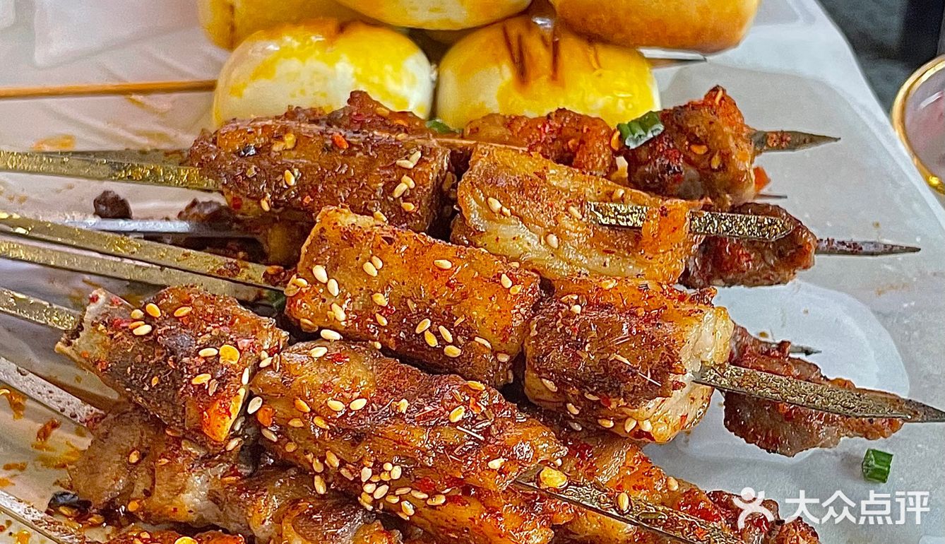 🥘他们家的汤，我全部打包回家下面了！