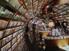 -钟书阁(珍园店)