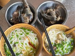 -正宗李家土鸡米线店
