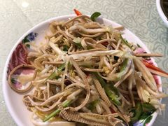 -阿三鱼头泡饼·家常菜