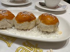蜜汁叉烧酥-香港龙凤楼(陆家嘴中心店)