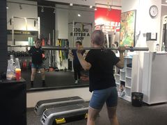 -汗水空间私教健身连锁(SM广场店)