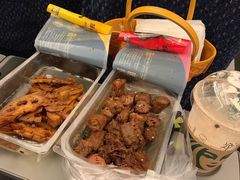 黑巧克力榛果风味红茶拿铁-星巴克(重庆火车北站北广场II店)