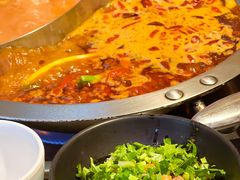 -沸炉重庆老火锅(军事博物馆店)