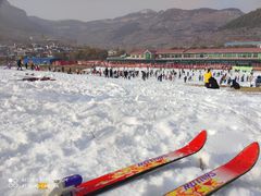 -济南卧虎山滑雪场