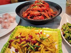 -肥肥虾庄·金牌油焖大虾(沙湖店)