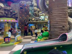 -卡通尼·Safari非洲探索乐园·生日会(金桥国际商业广场店)