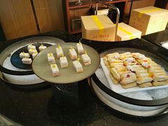-飨食汇全日制餐厅·昆山皇冠假日酒店(九方店)