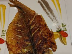 -赶海部落海鲜城(海阳路店)