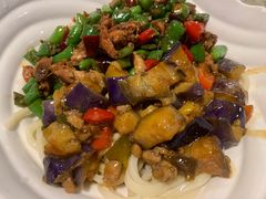 茄子肉丁小公鸡双拼拌面-文三里屯面馆(三里屯店)
