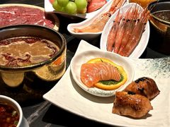 -雍容荟帝王蟹活龙虾展台自助(IFS黑金店)